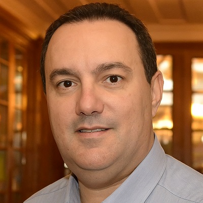 Dominic
Ross
Dominic
Ross